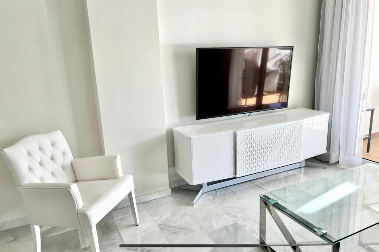 Mi Capricho 4C Beachfront -Apartment With Sea View - Costa Del Sol Sitio de Calahonda المظهر الخارجي الصورة